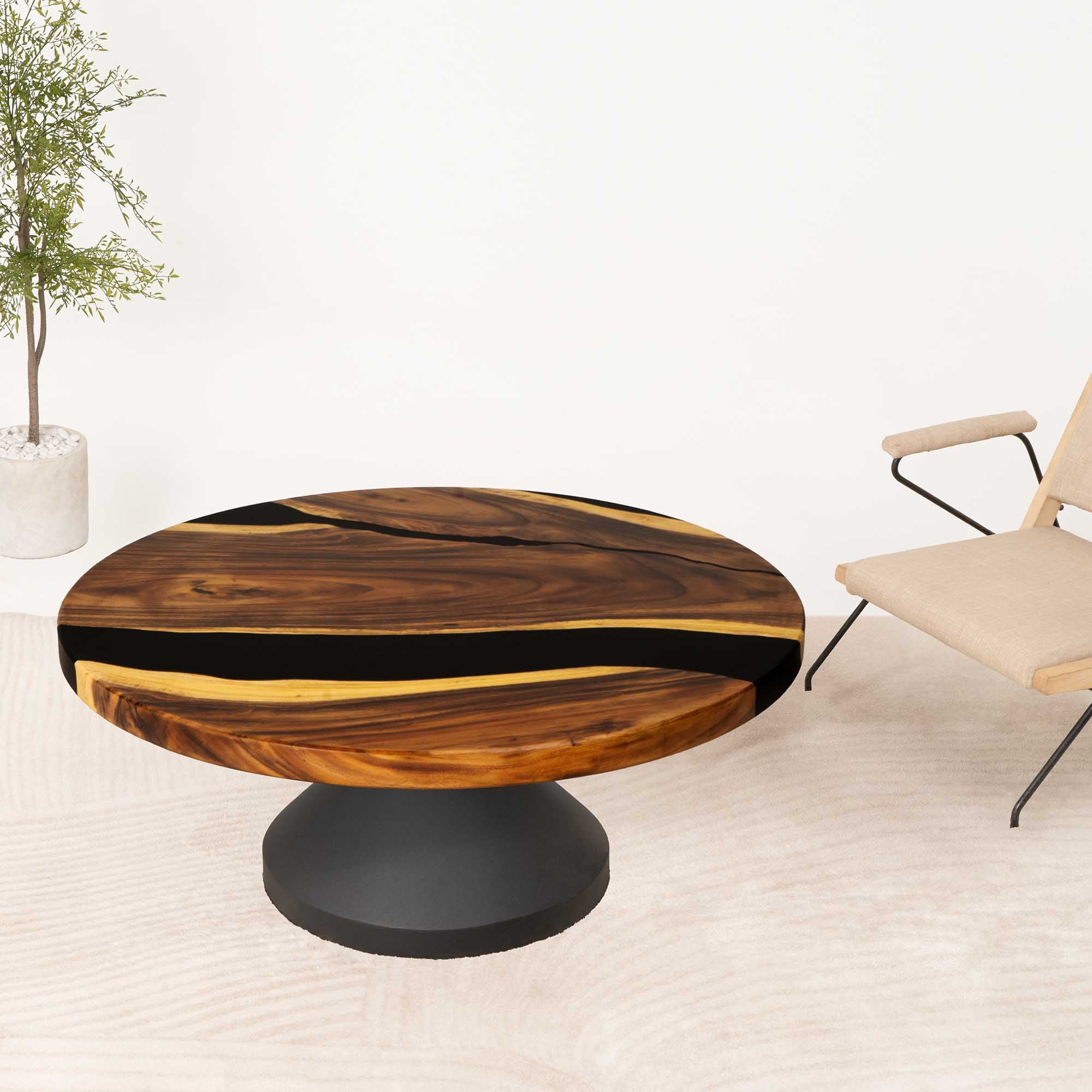 Round Clear Epoxy Resin Coffee Table 41" Diameter