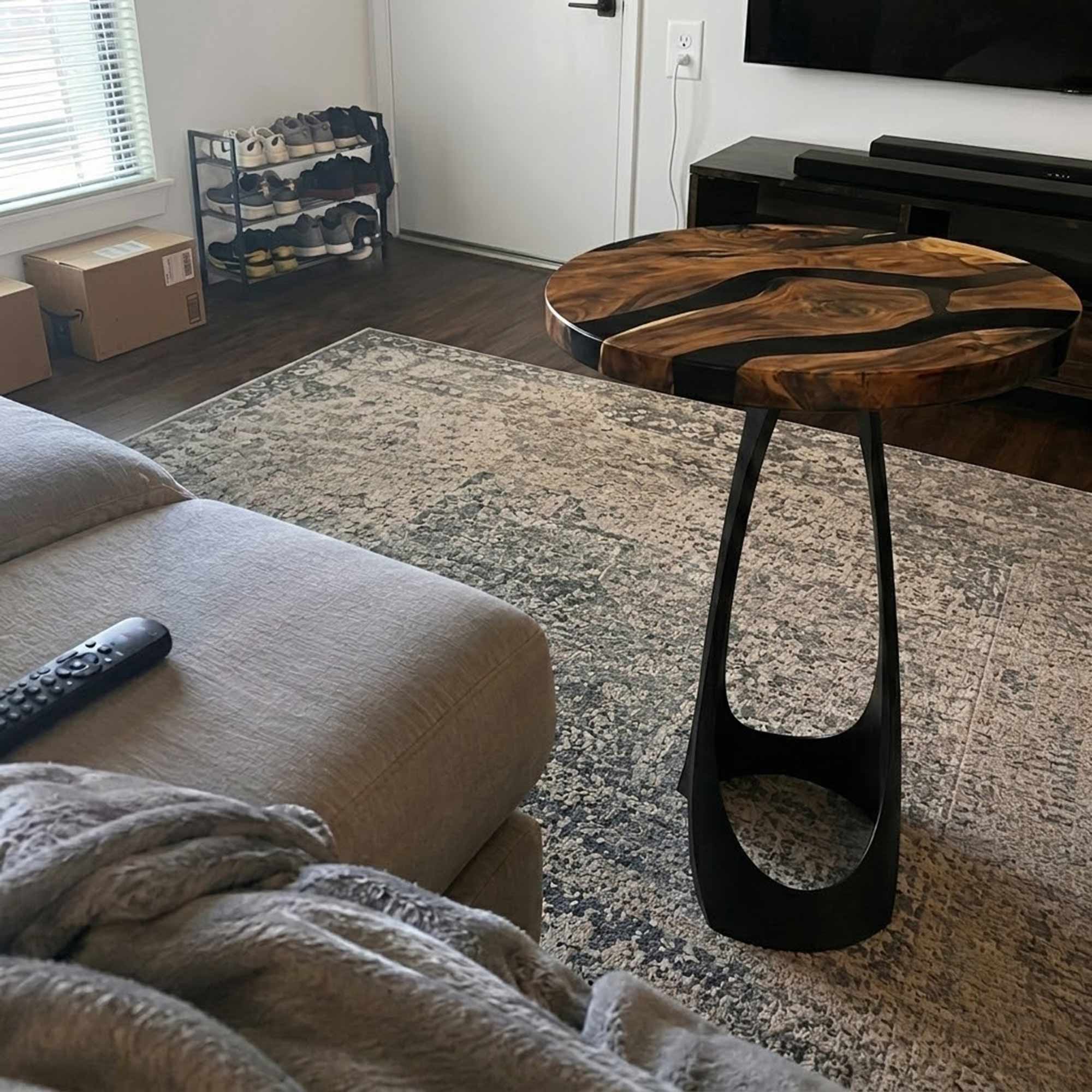 Table Base Manta 40" H Metal Design Side Table - Customer Feedback