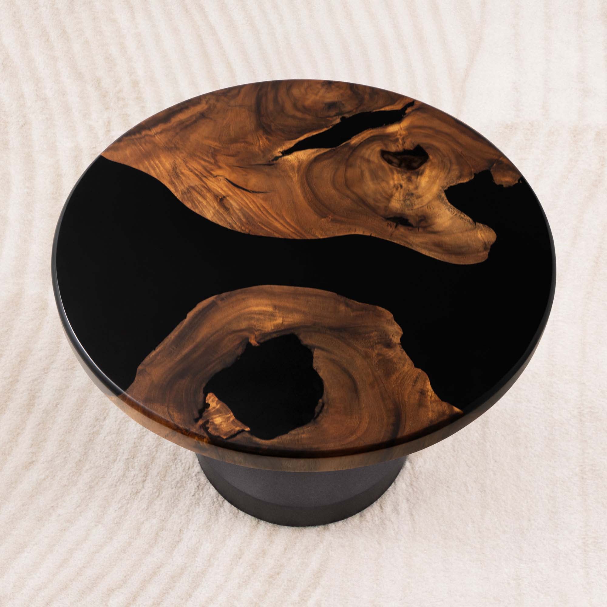 round epoxy table top 19 inches 04