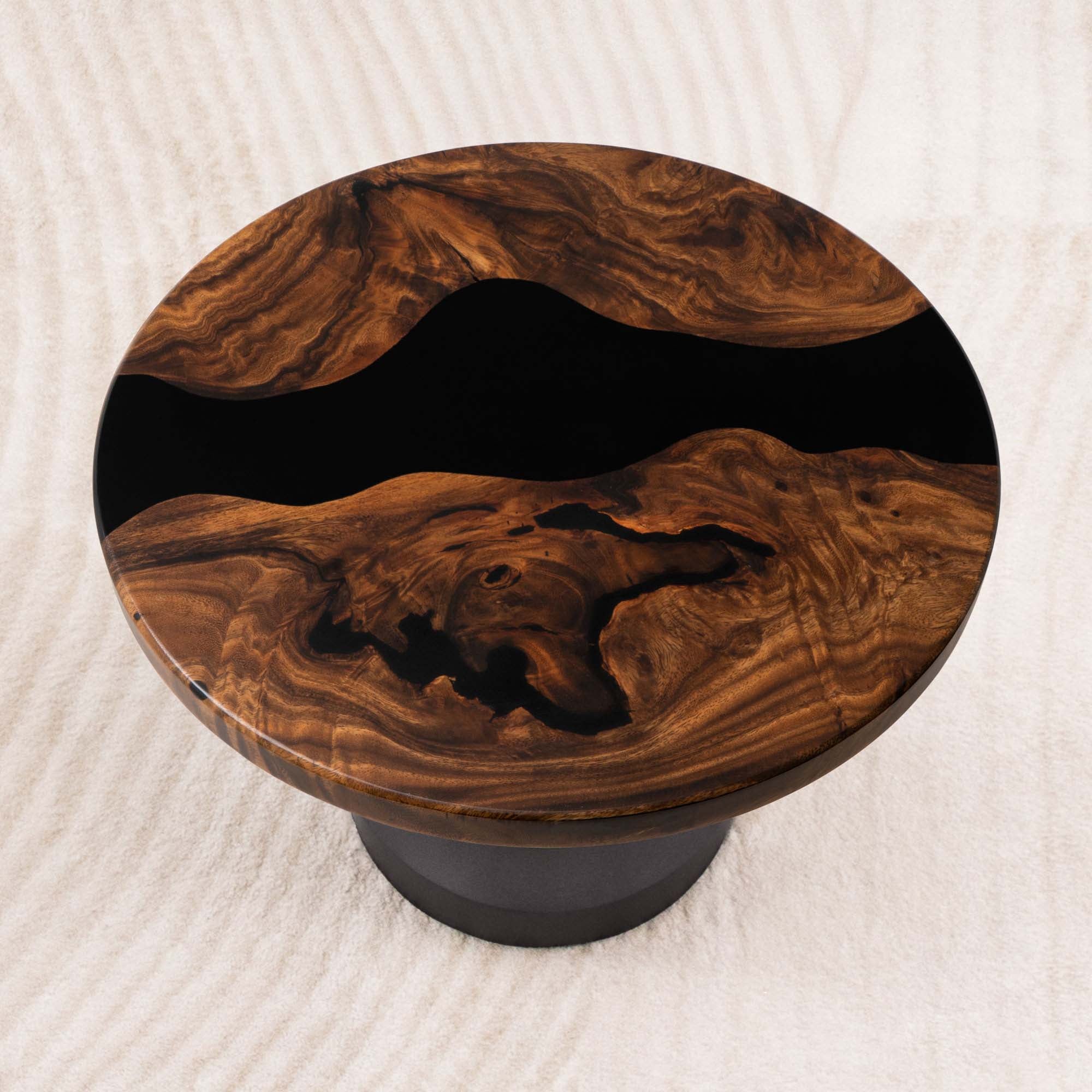 round epoxy table top 19 inches 03
