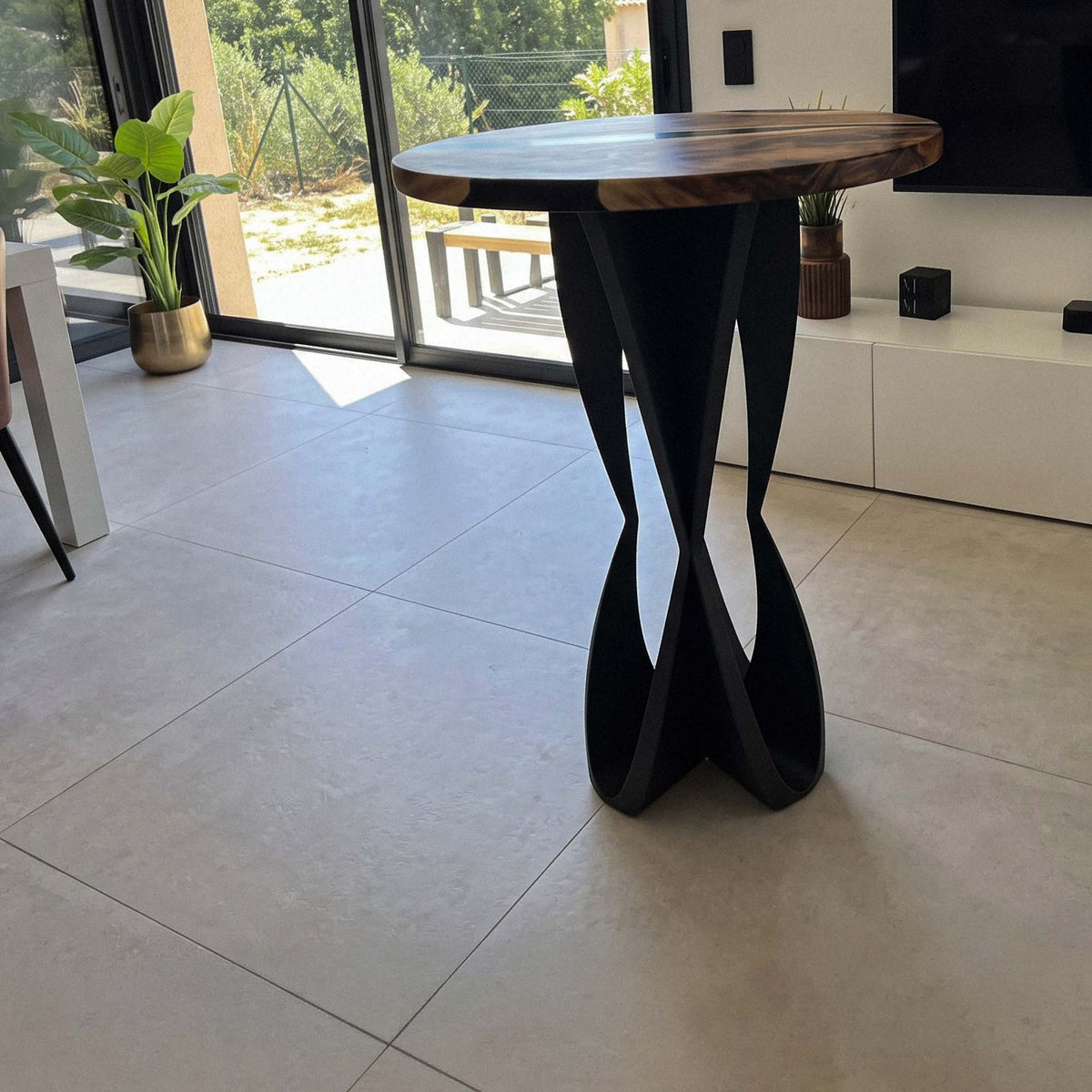 MCM Bar Table 35" or 41" Round in Epoxy Wood for Home Bars - 606 Blowy - SRU35 Customer feedback